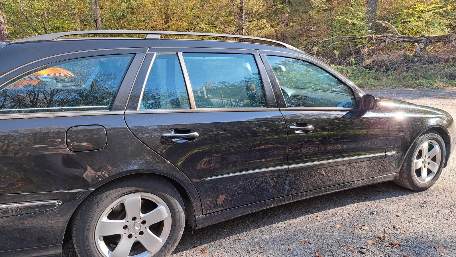 Mercedes-Benz E320 2004 — photo 5