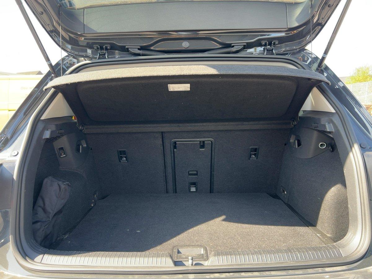 Volkswagen Golf VIII Style 2.0 TSI DSG AHK+ACC+NAVI+HaKa+SH, миниатюра 7