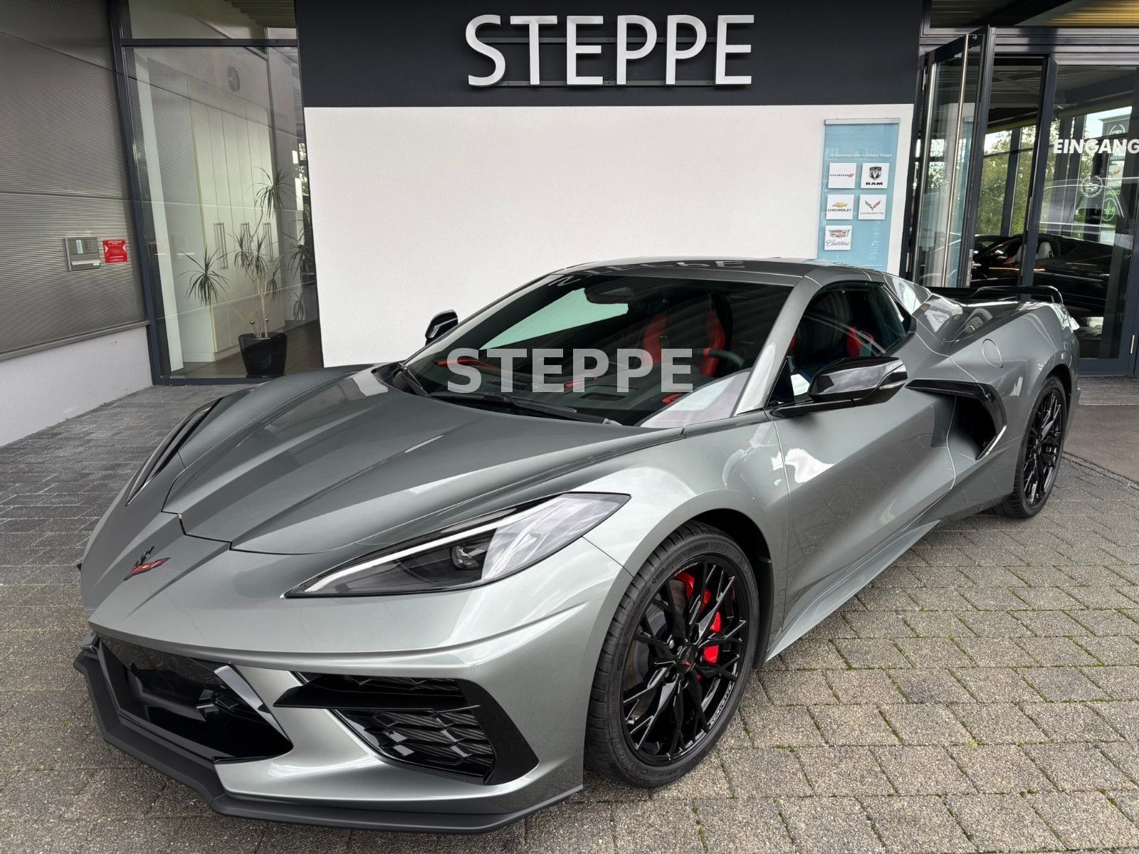 Corvette C8 Stingray Convertible 3LT Europamodell STEPPE