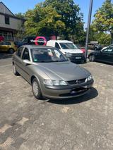 Opel Vectra 1.6 16V Schiebedach Plus Schiebedach - gebrauchte Opel Vectra aus dem Jahr 1997