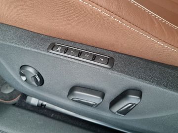 Fahrzeugabbildung SKODA Enyaq iV 60 eco Suite