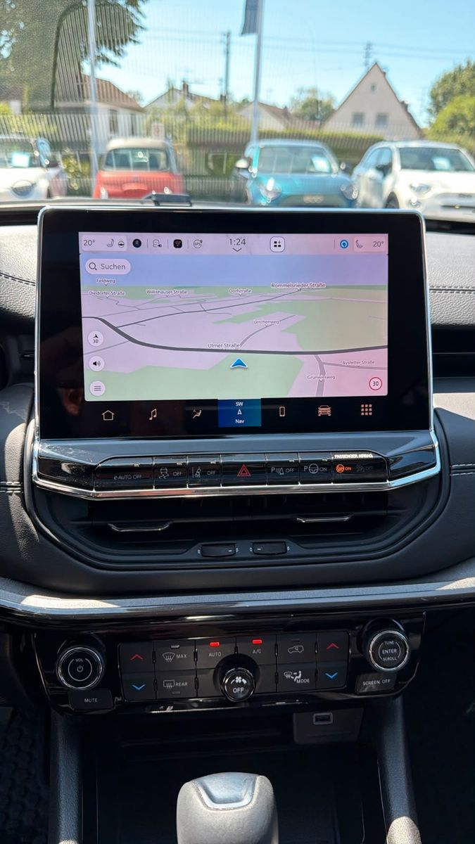 Fahrzeugabbildung Jeep Compass Summit Pano el. Sitz Leder Navi Mildhyb.