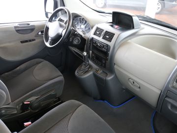 Peugeot Expert Tepee 2x TÜR L2H1 AUT KLIMA TEL 8SITZ AHK
