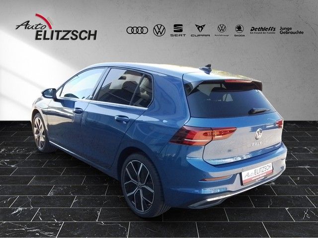 Fahrzeugabbildung Volkswagen Golf VIII EDITION 50 Matrix AHK PANO HUD Kamera