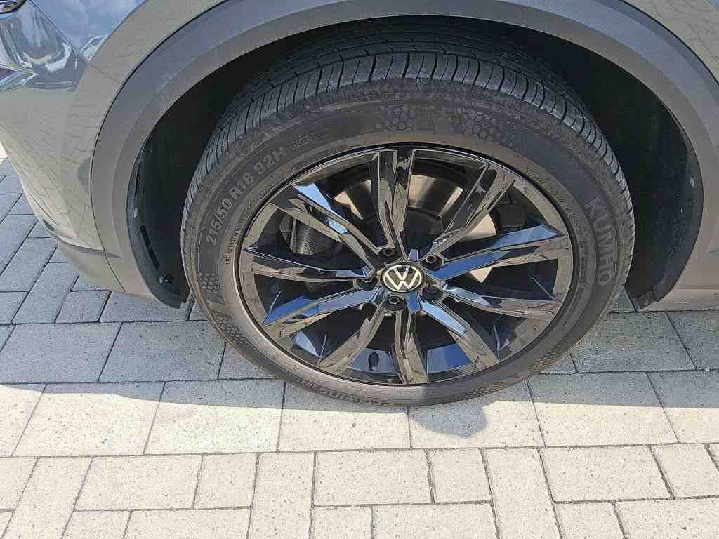 Fahrzeugabbildung Volkswagen T-Roc Sport Kamera LED Black Style Paket "beats"