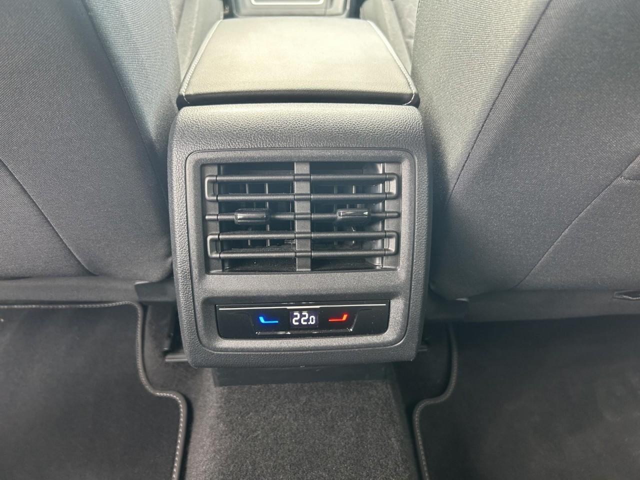Volkswagen Golf VIII 1.0 eTSI DSG Move LED+Navi+ACC+PDC, миниатюра 20