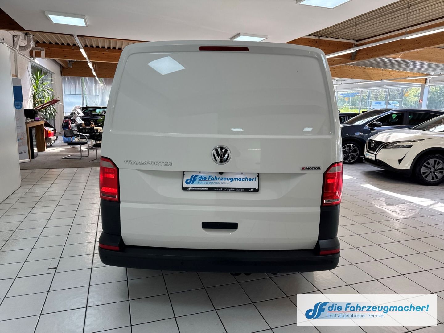 Fahrzeugabbildung Volkswagen Transporter T6 Kasten lang 4Motion StandHZG Navi