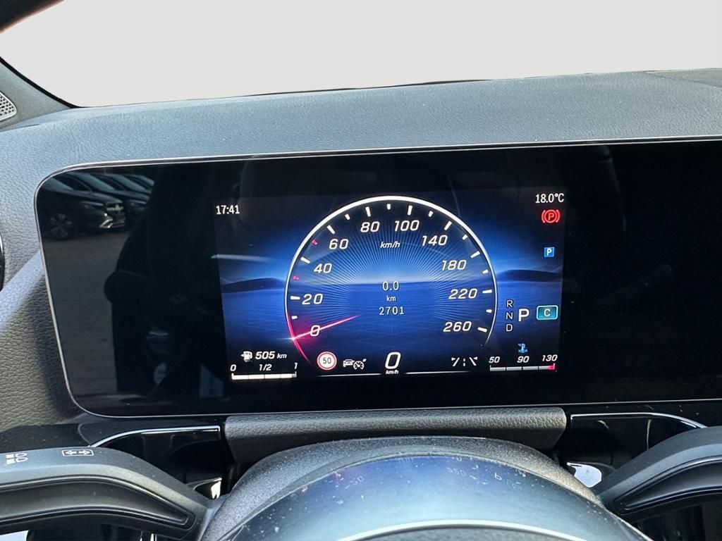 Fahrzeugabbildung Mercedes-Benz GLA 200 d LED*DISTRONIC*SpurH*elHeck*AHK*RFK*PDC