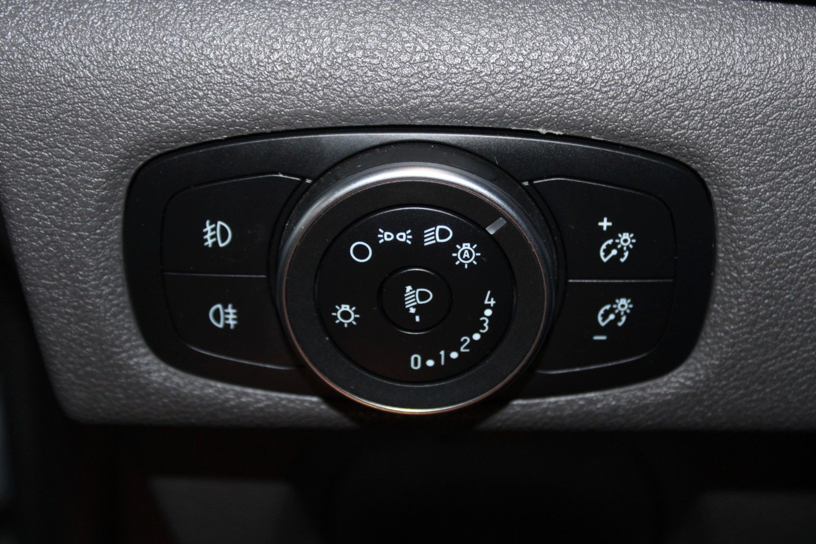 Fahrzeugabbildung Ford Tourneo Custom L2 Titanium X 8Si AHK STDHZ Leder