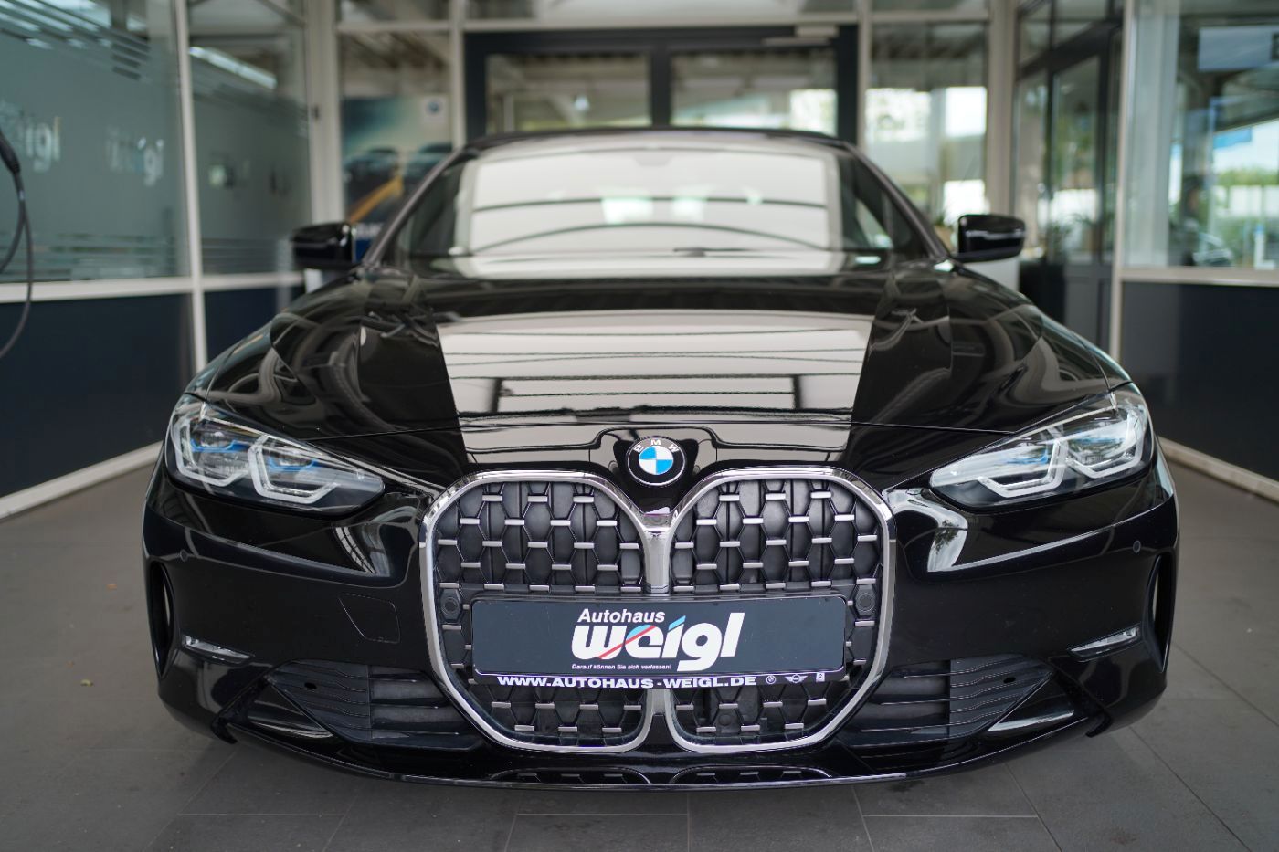 Fahrzeugabbildung BMW 420i Cabrio Open-Air Paket+DrivingAssist+Laserli
