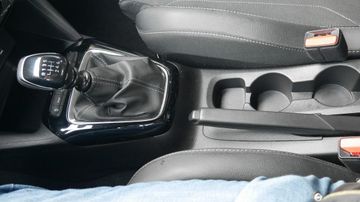 Bild 14 Opel CORSA F 1.2 GS