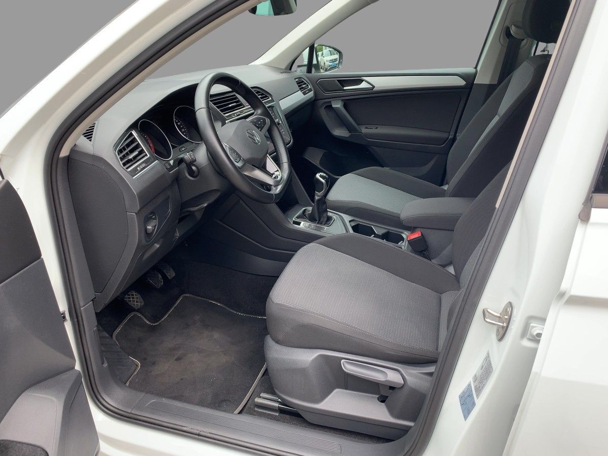 Volkswagen Tiguan 1.5 TSI Klima LED App PDC foto 7