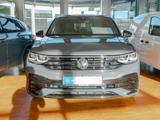 Volkswagen Tiguan 2.0 TSI R-Line 4Motion MATRIX-LED 360° - Benzin Gebrauchtwagen in München