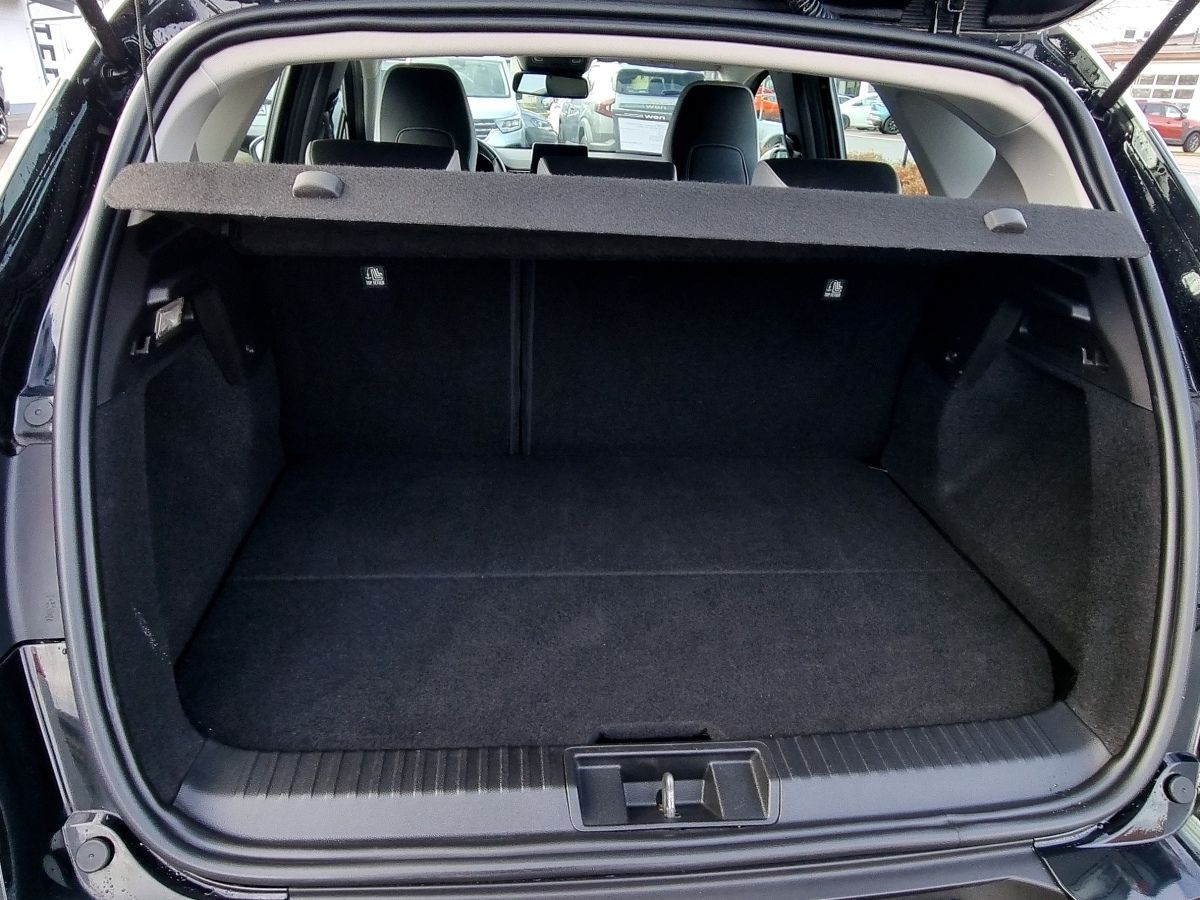 Fahrzeugabbildung Renault Captur INTENS E-TECH Plug-in 160