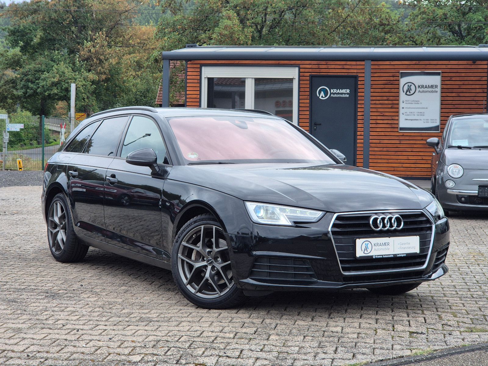 Audi A4 - 1
