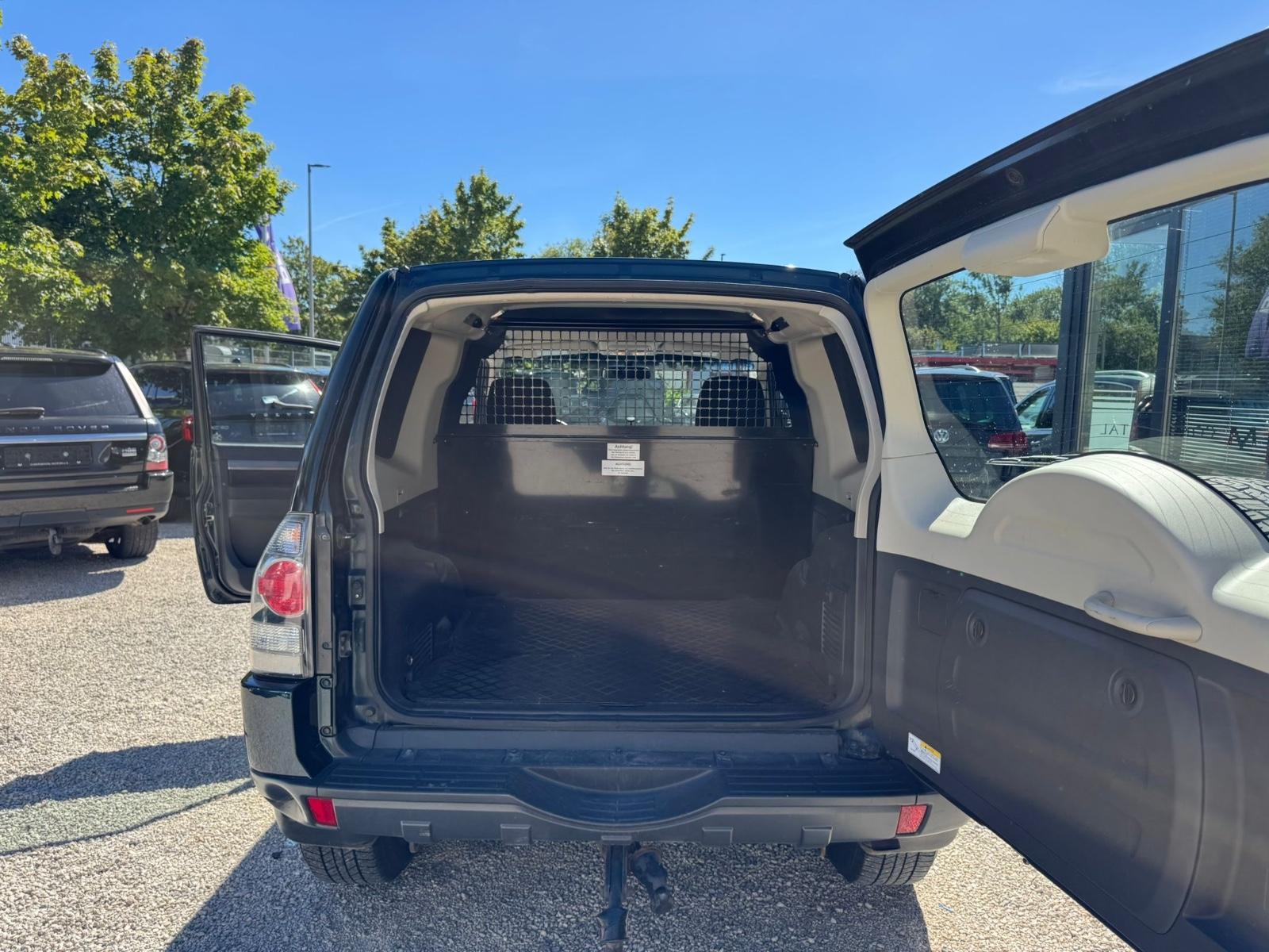 MITSUBISHI PAJERO 3.2 DI-D 200CH - MANUELLE - 1ERE MAIN - CT NEUF