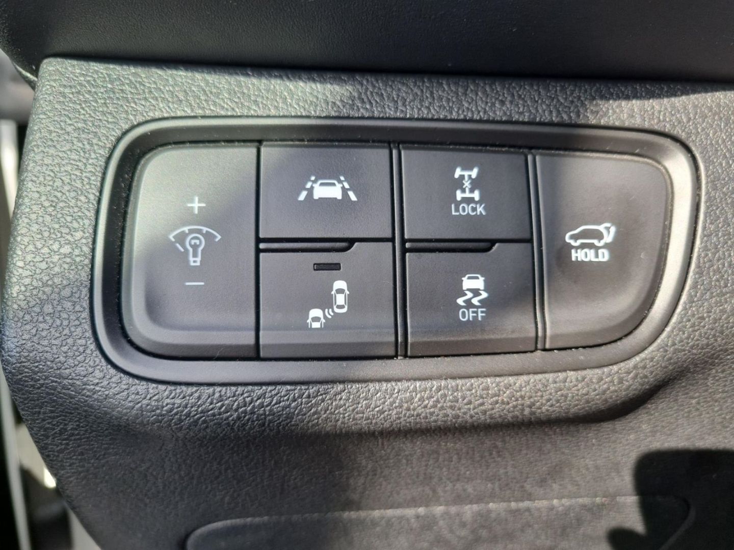 Fahrzeugabbildung Hyundai SANTA FE New 2.2 CRDi 4WD Pano