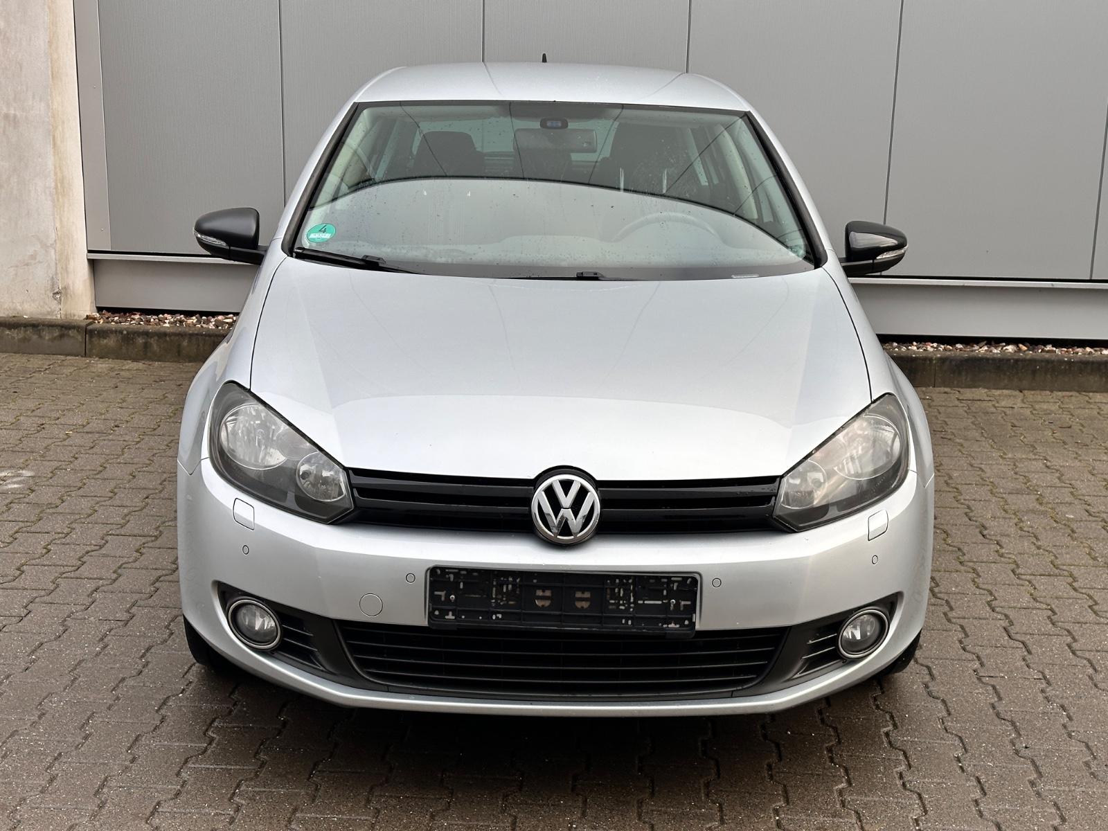 Volkswagen Golf VI Match/Navi/Tempomat/PDC/AHK/SHZ