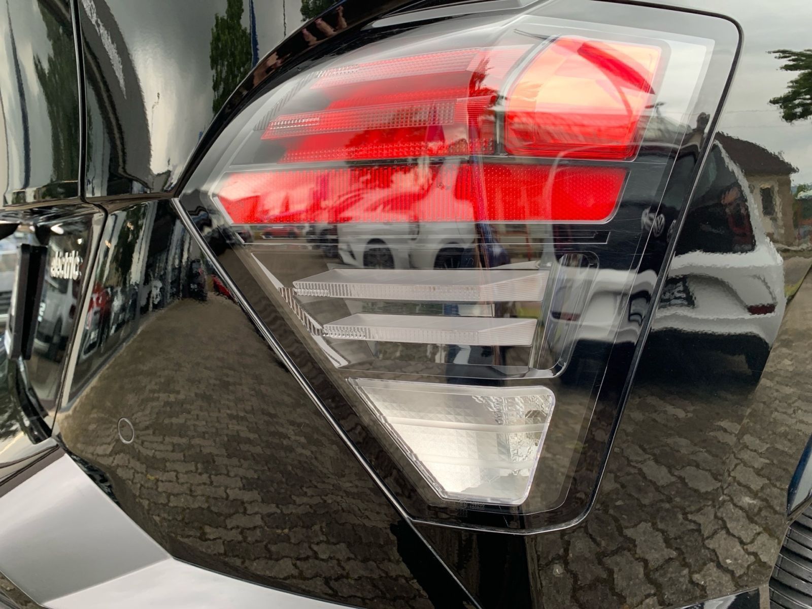 Fahrzeugabbildung Hyundai KONA N Line Elektro 65,4 kWh el.HK