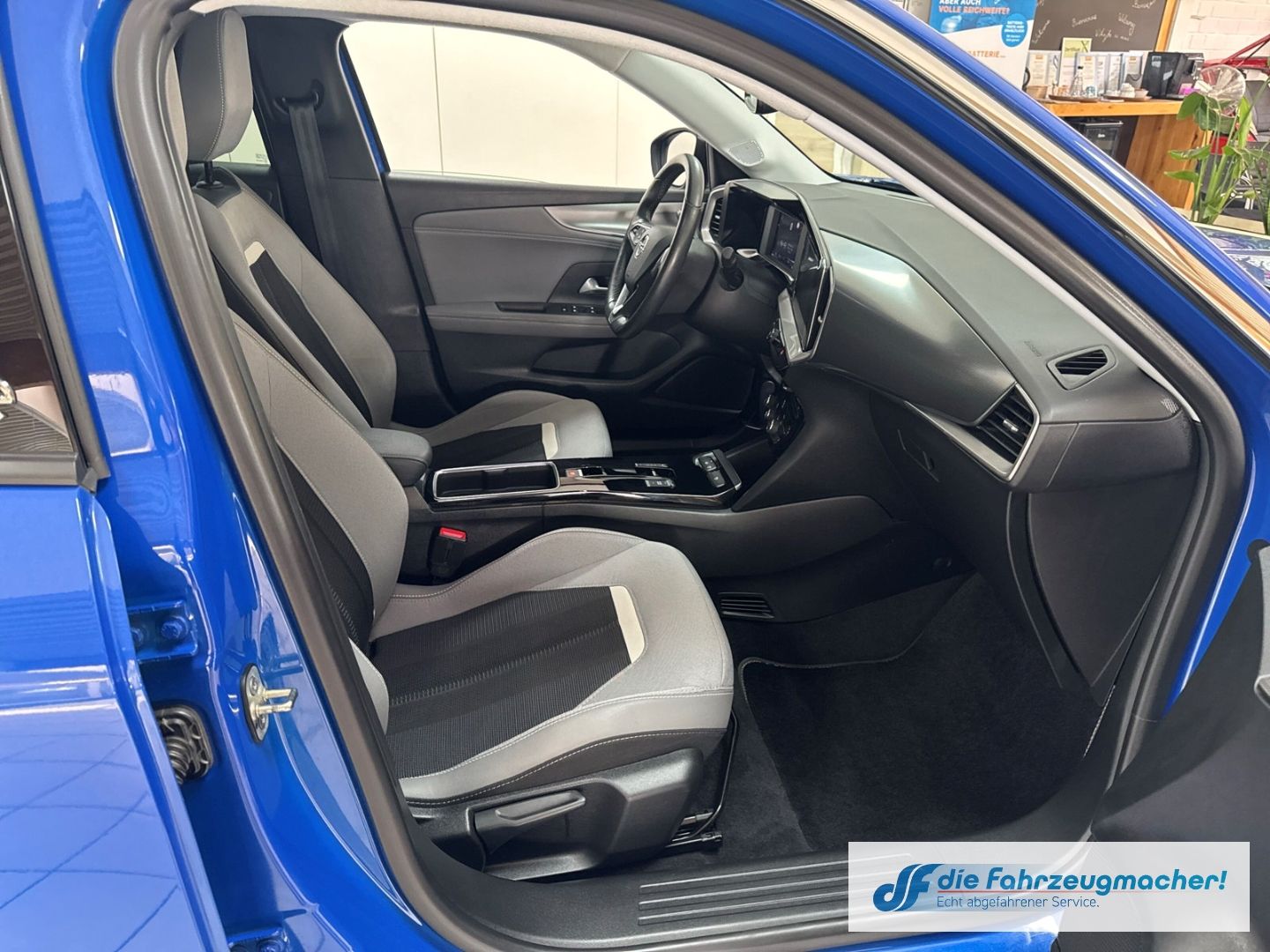 Fahrzeugabbildung Opel Mokka e Elegance Navi Digitales Cockpit LED ACC