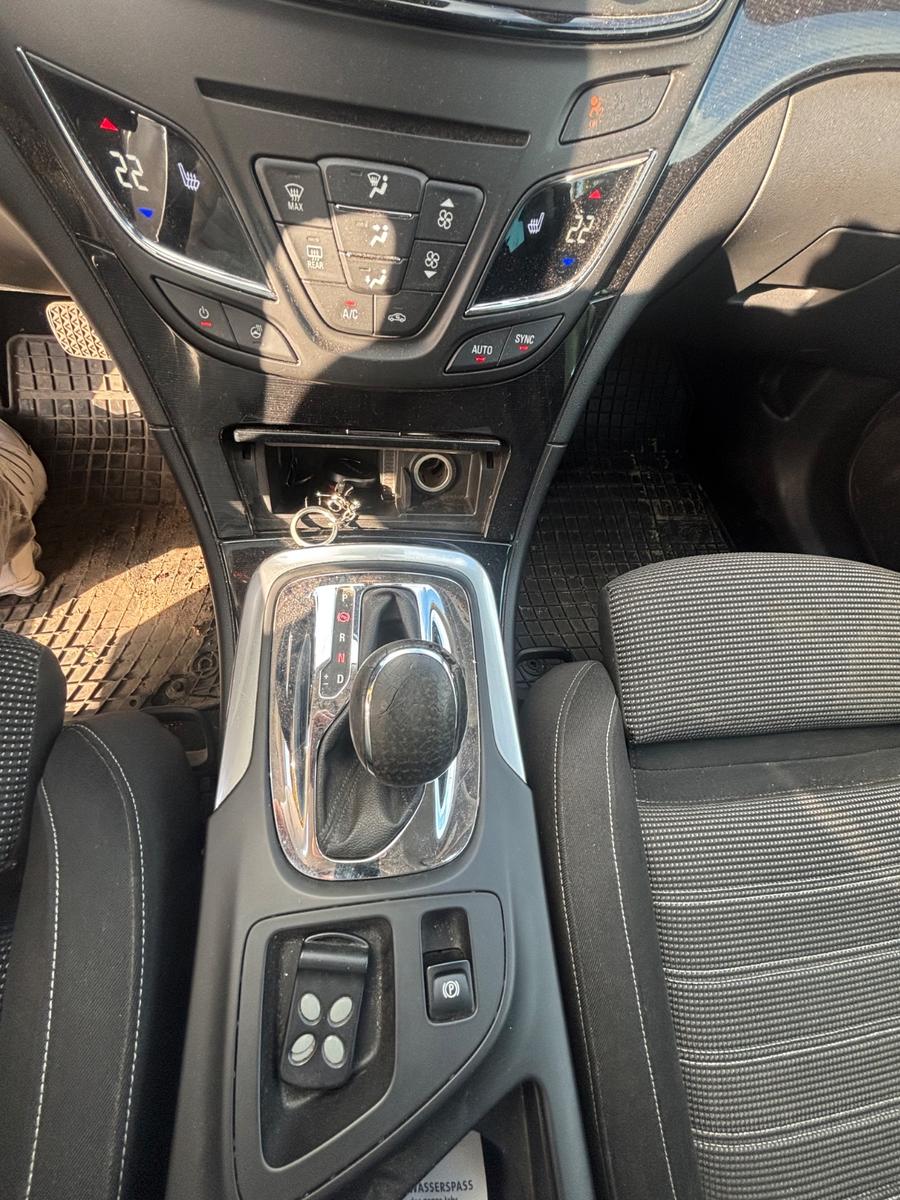 Opel Insignia 2015 — photo 13