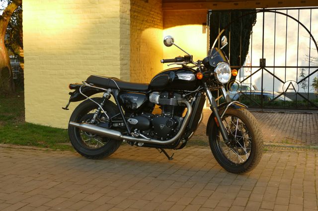 Triumph Bonneville T 100