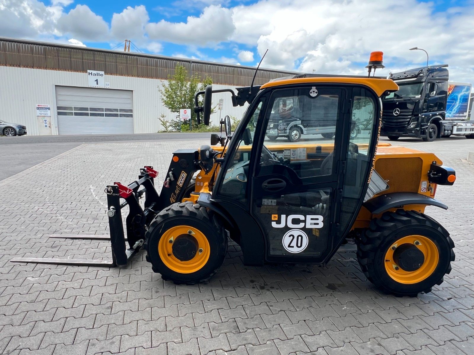 Fahrzeugabbildung JCB 514-40 / nur 270h / 2023 / Gabel & Schaufel
