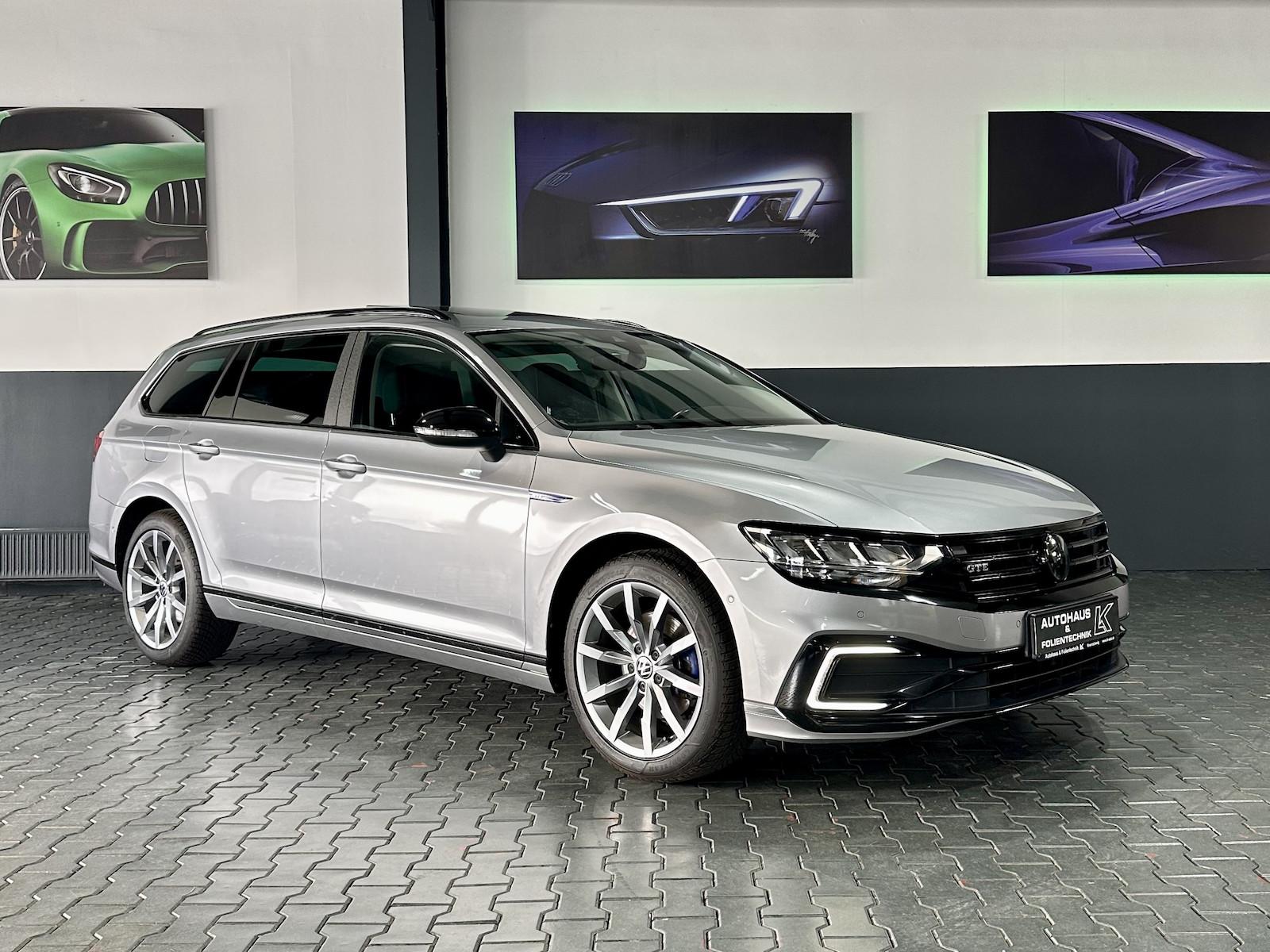 Volkswagen Passat GTE*BLACKSTYLE*PANO*STDHZG*AHK*AID*1HAND