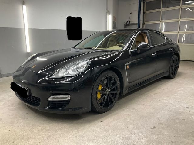 Porsche Panamera Turbo |Sport-Chrono-Paket Turbo|Keramik