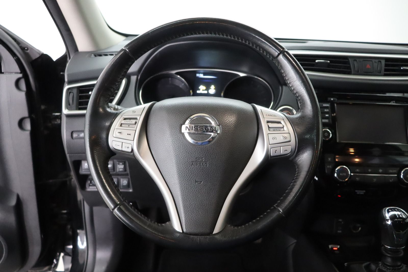 Fahrzeugabbildung Nissan X-Trail 1.6 dCi 360° 4x4 Allrad * HU/AU neu
