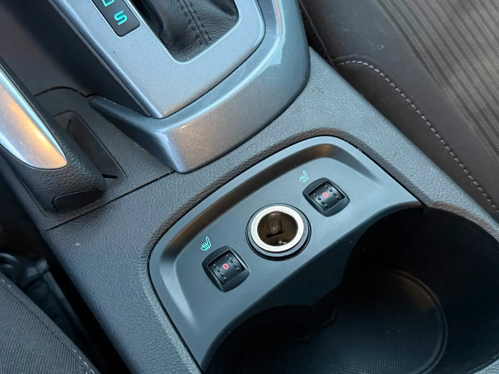 Ford Focus 2012 — photo 21