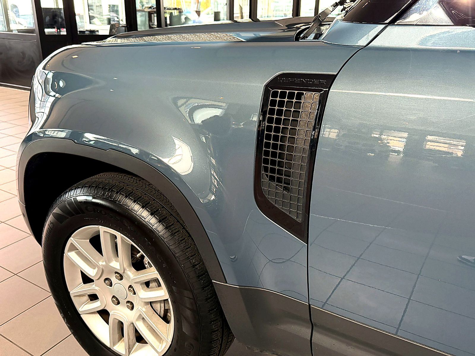 Fahrzeugabbildung Land Rover Defender 110 Hard Top S/3-SITZE/NAVI/LEDER/360''