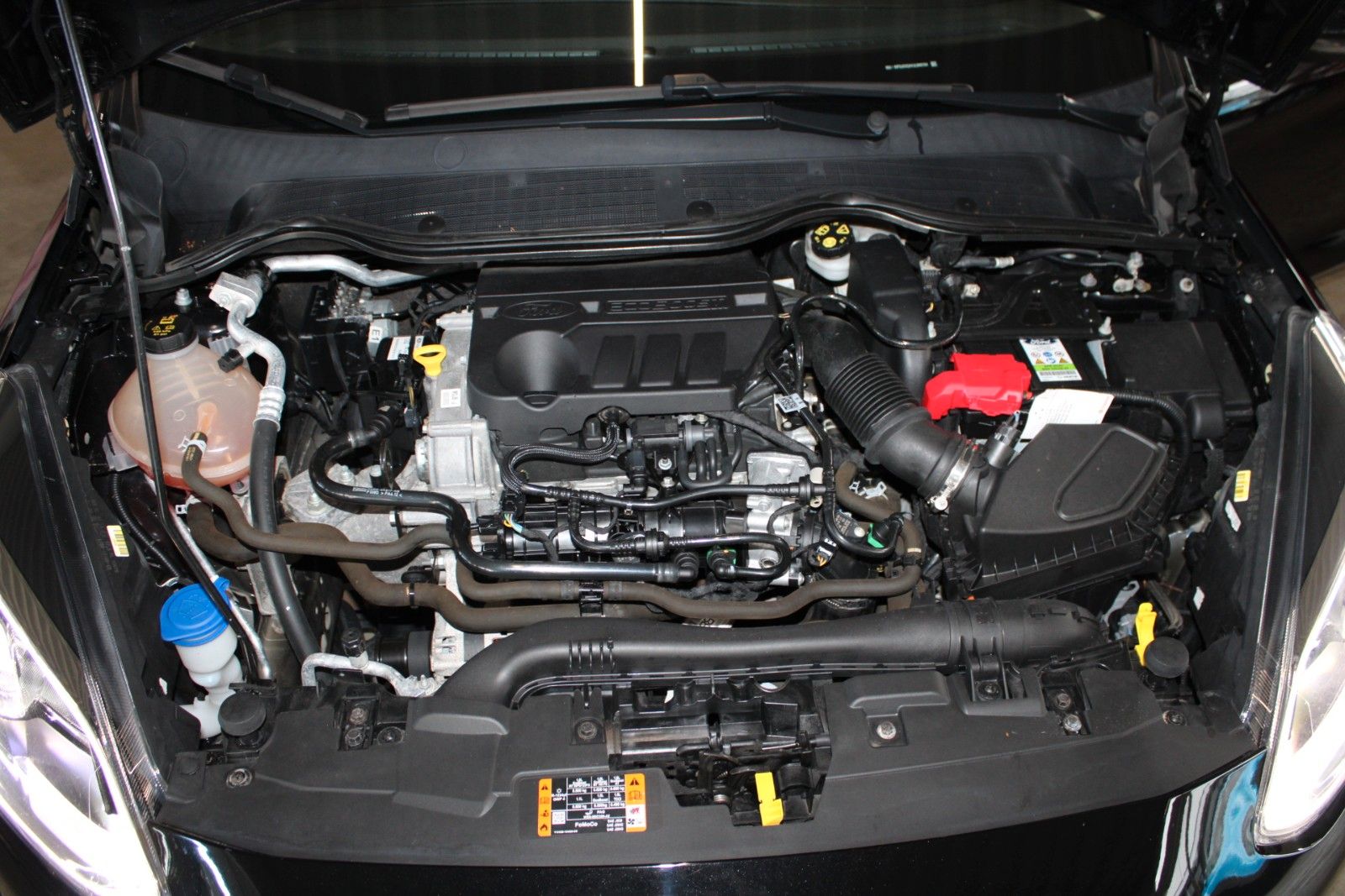 Fahrzeugabbildung Ford Fiesta Titanium LED KLIMA Allwetter PDC WinterP.