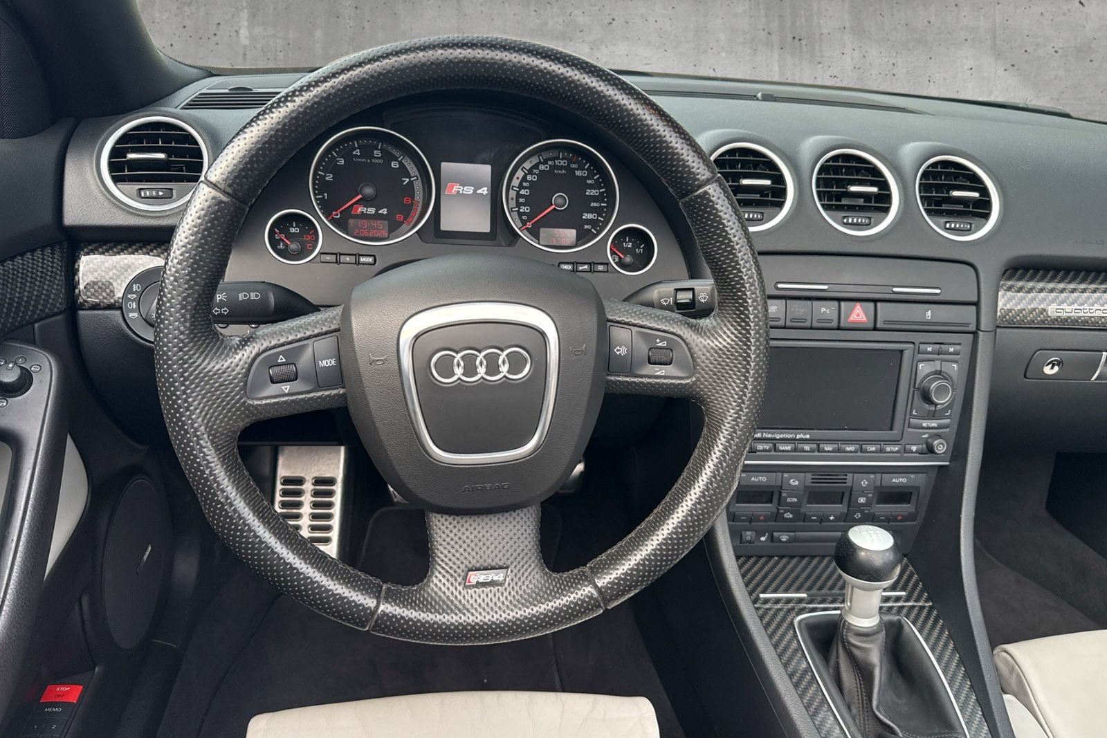 Fahrzeugabbildung Audi RS4 Cabrio*Top Zustand*Scheckheft*Sammler