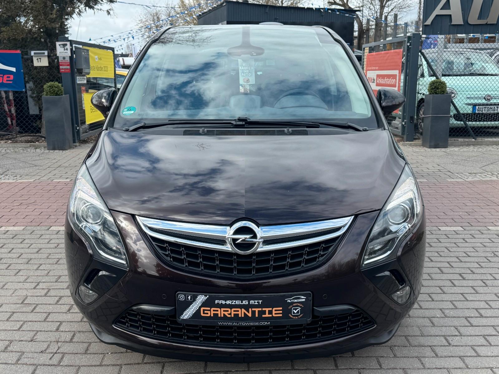 Opel Zafira C 2.0D*Leder*7Sitze*Xenon*Pano*Navi*VOLL!