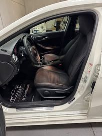 Mercedes A 180 - 12