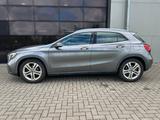 Mercedes-Benz GLA 180  2Hd.|Sportsitz|Automatik|KeylessGo - Mercedes-Benz GLA 180 aus 2020