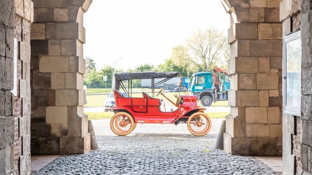 Fahrzeugabbildung Ford Model T Touring/Zustand 1/Zeitkapsel