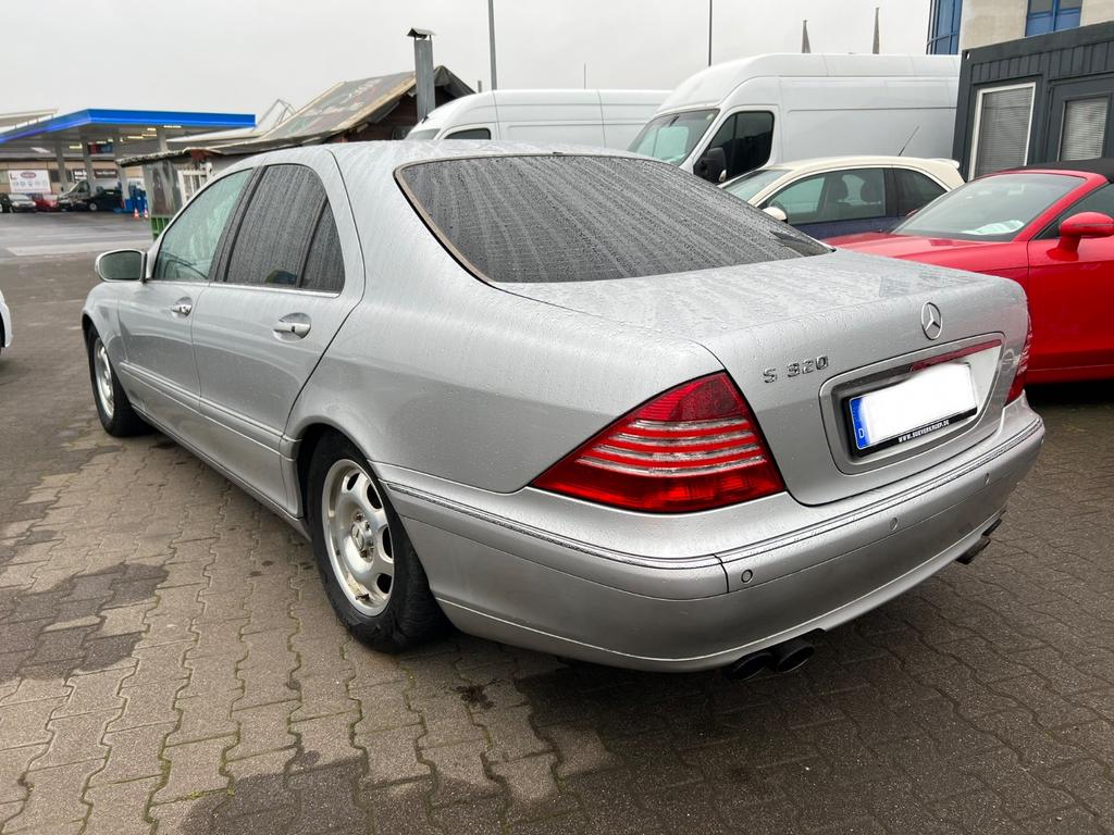Mercedes-Benz S 320
