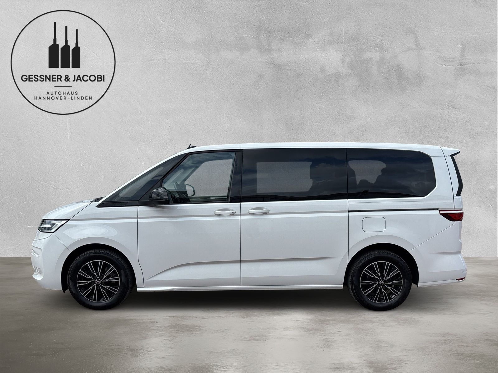 Fahrzeugabbildung Volkswagen Multivan 1.4 TSI eHybrid LR DSG AHK RFK App-Conn