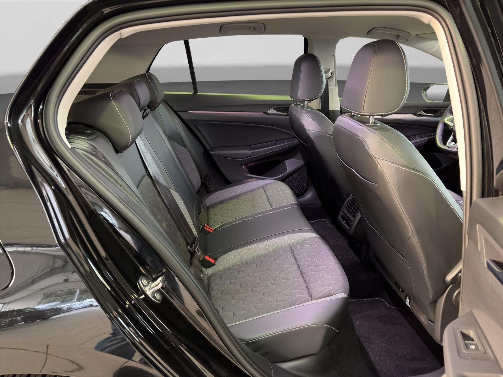 Volkswagen Golf - Bild 6