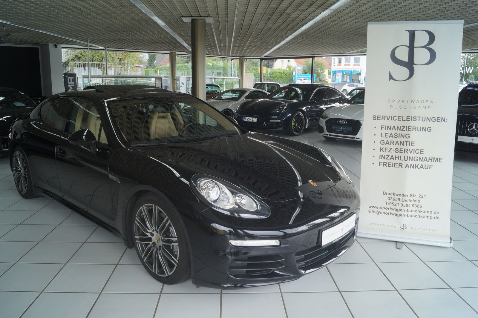 PORSCHE Panamera