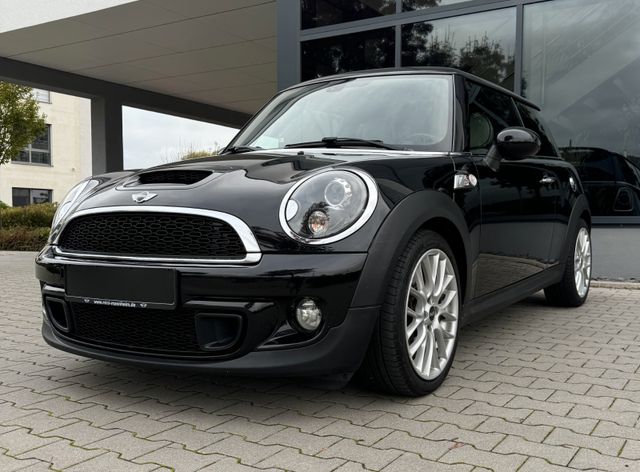 MINI Cooper S *VOLLAUSST.*AUTOMATIK*PANO*LEDER*XENON*