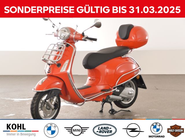 Vespa Primavera 125 mit sehr viel Original Zubehör