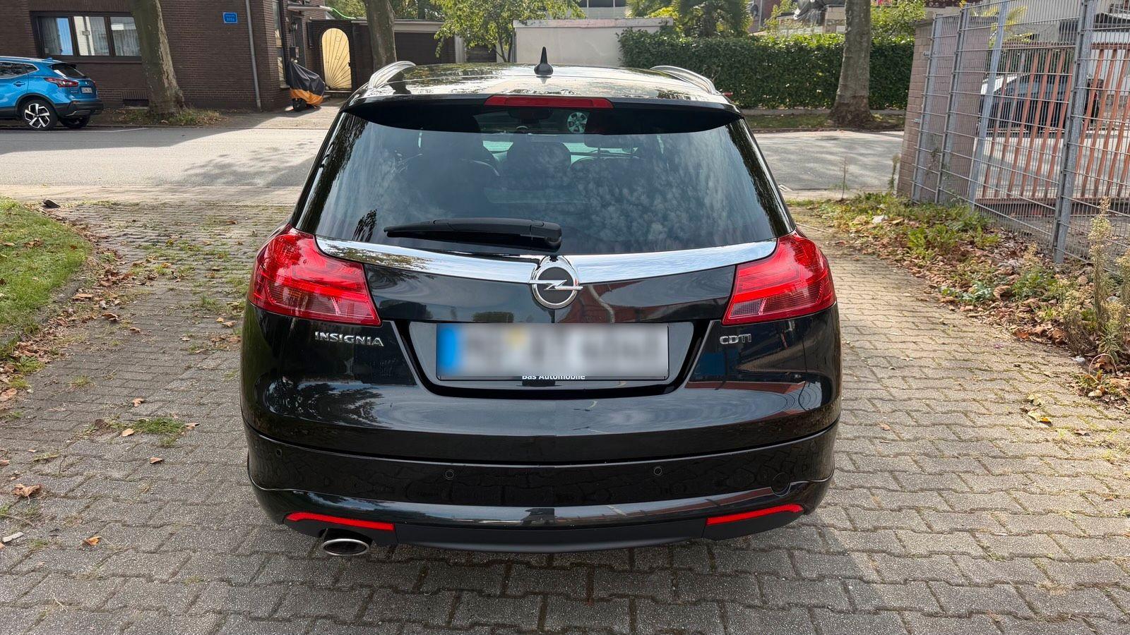 Opel Insignia 2011 — engine 160 HP (118kW)