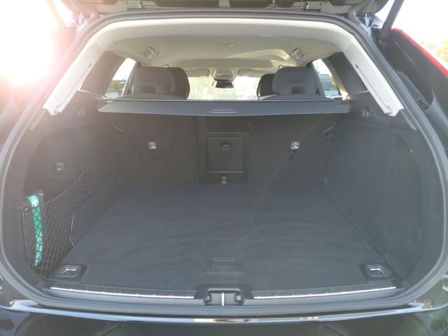 VOLVO XC 60 (Bild 11 von Array)