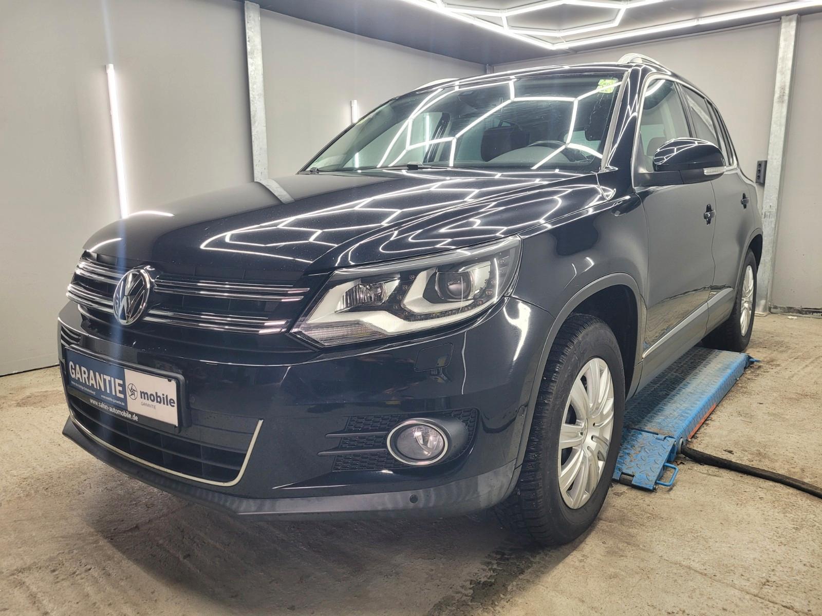 Volkswagen Tiguan Sport & Style *1.Hand* *Bi-Xenon* *Leder*