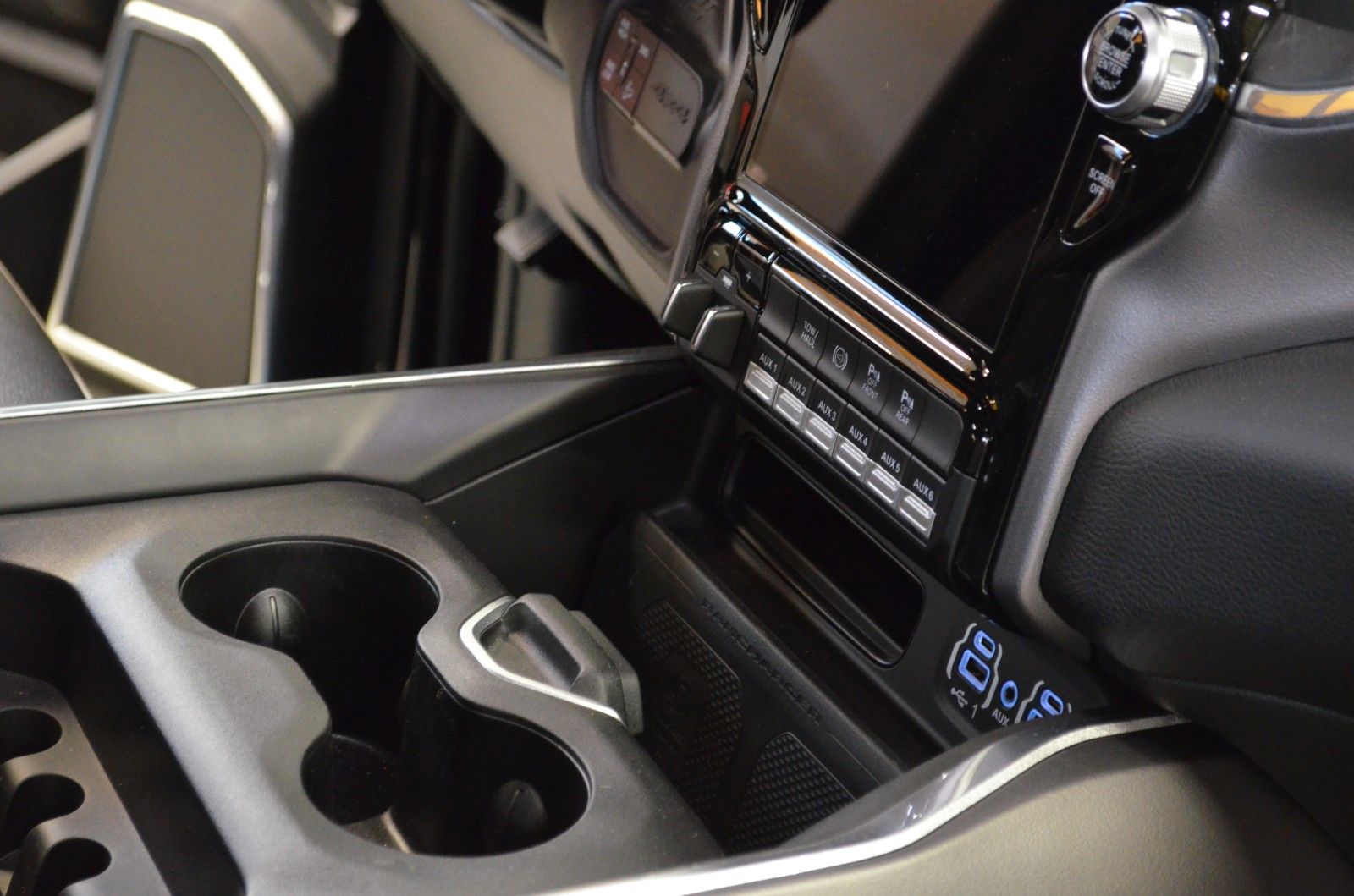 Fahrzeugabbildung Dodge RAM 2500 Laramie 6,7l Cummins Diesel Crew Cab