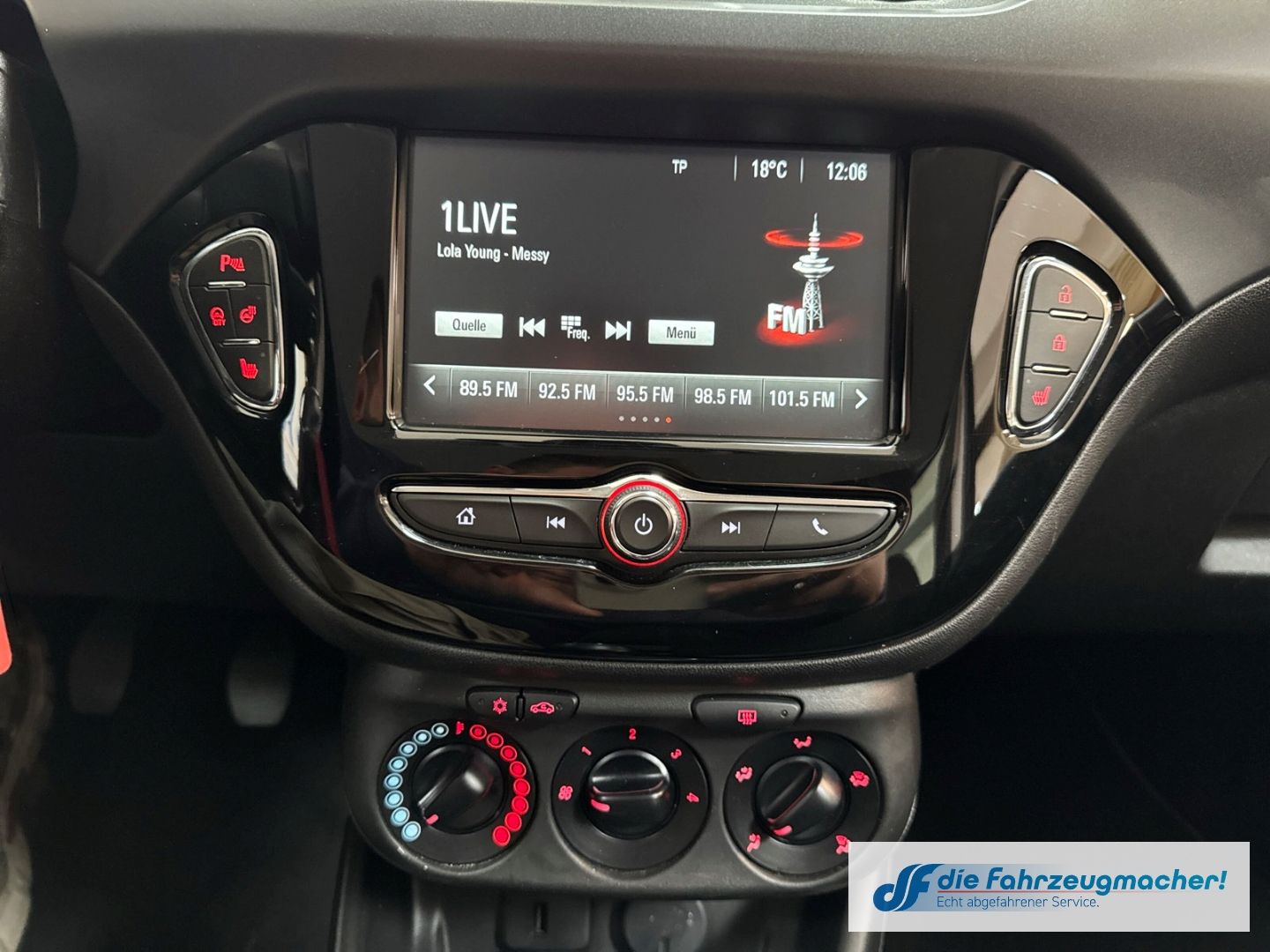 Fahrzeugabbildung Opel Corsa E Edition Navi Apple CarPlay Android Auto