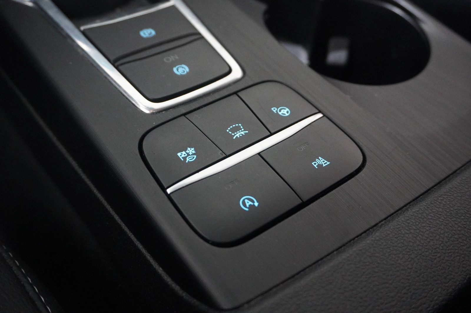 Fahrzeugabbildung Ford Kuga 1.5D TITANIUM X NAVI/LED/KAMERA/HUD/B&O/AHK